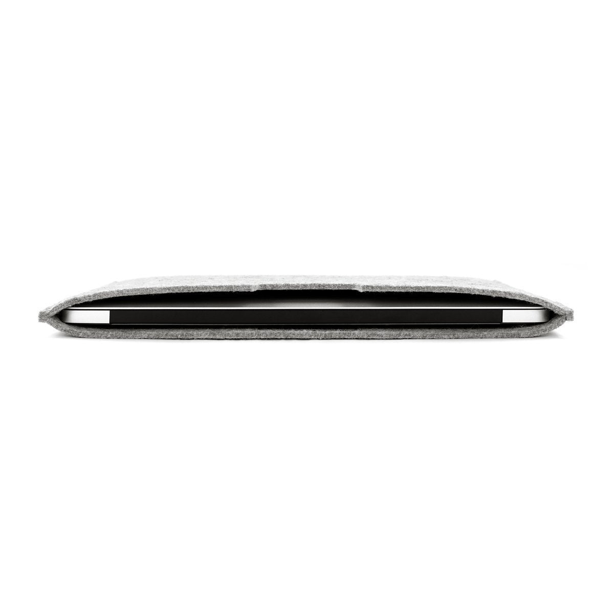 MacBook Air 13" (2018-2020) — Simple Ffelt Sleeve