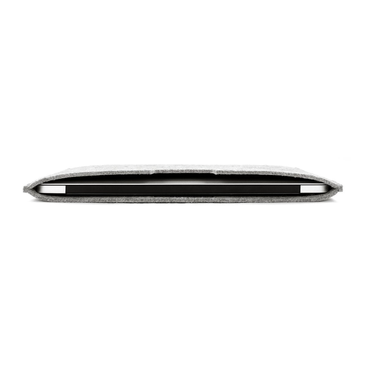 MacBook Pro 13 (2016-2019) Non Touch Bar — Simple Ffelt Sleeve