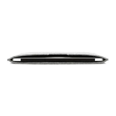 MacBook Air 13" (M1, 2020) — Simple Ffelt Sleeve